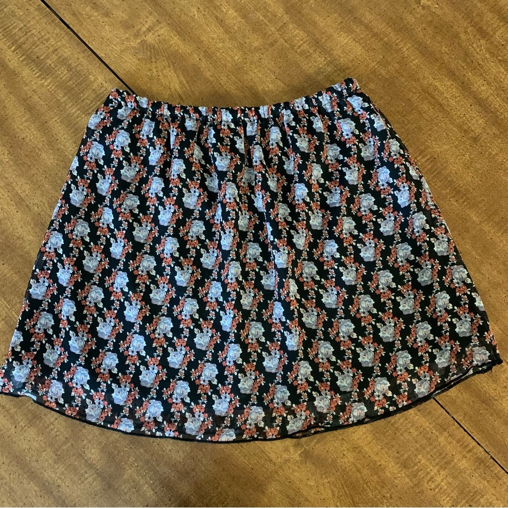 Apostrophe Floral Skirt